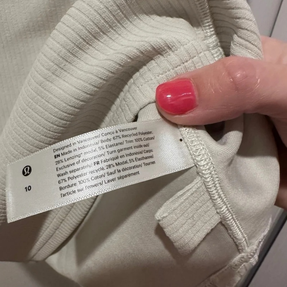 SOLD-Lululemon Ribbed Softstreme Cropped Tank Top - Picture 4 of 4